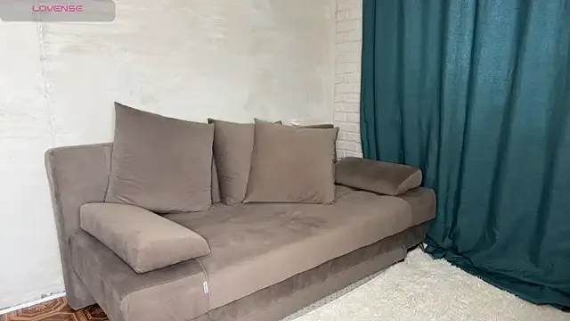 V-Hot-Sweti – webcam model profile photo Image 11