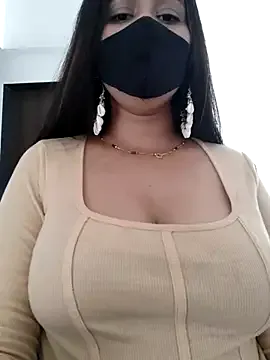 HoneyNSir – webcam model profile photo Image 8