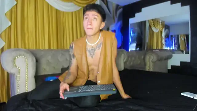 dirtypub – webcam model profile photo Image 4