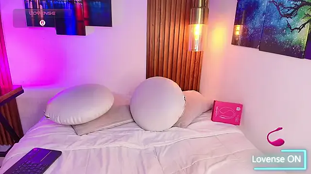 -BalanCe- – webcam model profile photo Image 5