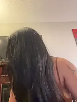 Linnea – webcam model profile photo Image 9