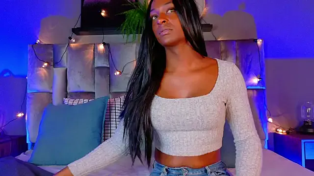 Allla – webcam model profile photo Image 17