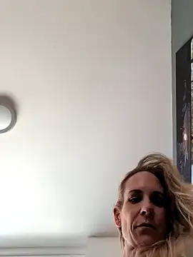 NaomiAndFriends Image 8
