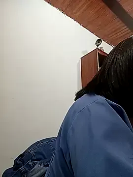 loving_ladies – webcam model profile photo Image 9