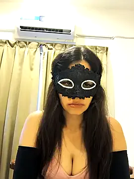 Ninjainia – webcam model profile photo Image 2