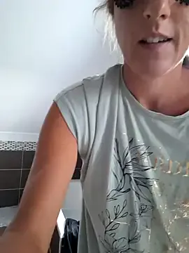 bambi_lu – webcam model profile photo Image 13