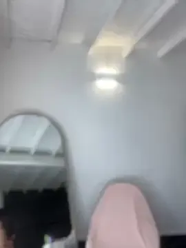 noyerkat – webcam model profile photo Image 4