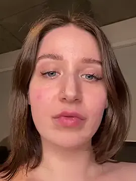 cumpotikeve – webcam model profile photo Image 2