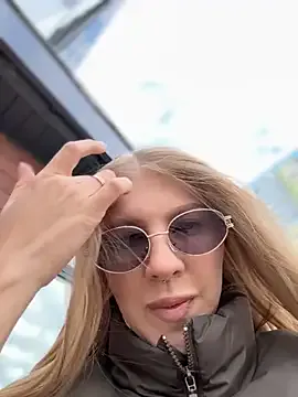 ava_delightt – webcam model profile photo Image 13