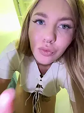 ava_delightt – webcam model profile photo Image 2