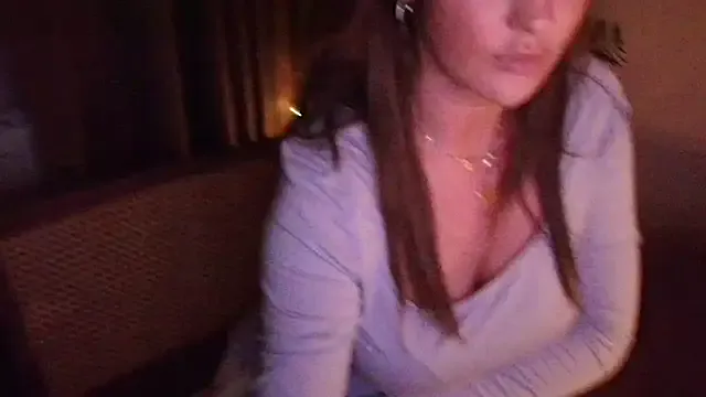 Chelsi16 – webcam model profile photo Image 17