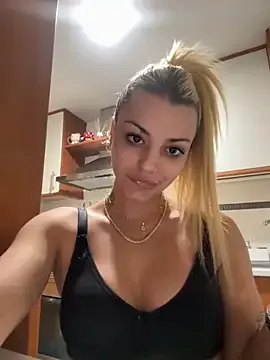 badvibson – webcam model profile photo Image 12