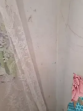 demieliss – webcam model profile photo Image 5