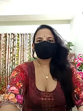 IORio2 – webcam model profile photo Image 10