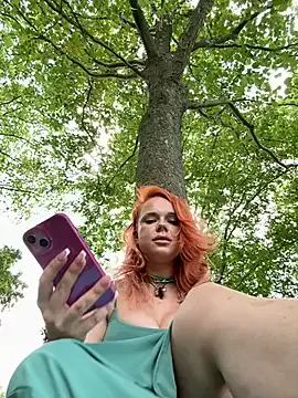 HopeHeaven – webcam model profile photo Image 11