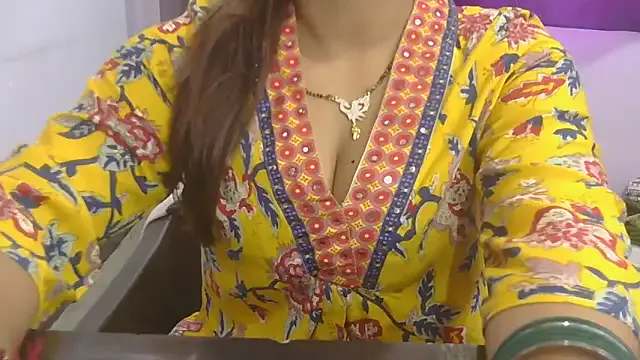 bambi_lu – webcam model profile photo Image 3