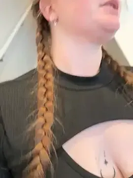 PussiesnCream_ – webcam model profile photo