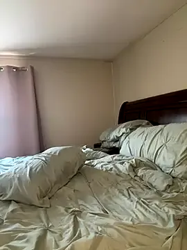 NaughtyInGlasses – webcam model profile photo Image 8