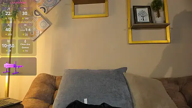 HopeHeaven – webcam model profile photo Image 7