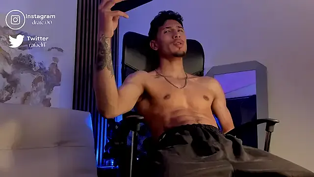 sigmasian – webcam model profile photo Image 3