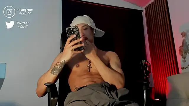 sigmasian – webcam model profile photo Image 7