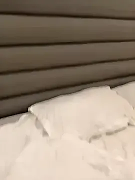 sukubb-overlord – webcam model profile photo Image 9