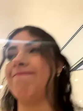 alia_skay – webcam model profile photo Image 3