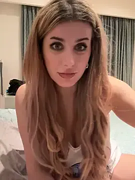 Taanni – webcam model profile photo Image 2