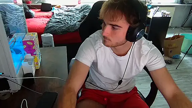 hungeddy – webcam model profile photo Image 19