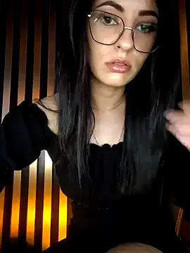 violetta_skinny – webcam model profile photo Image 5