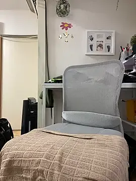 molochnaya000 – webcam model profile photo Image 11