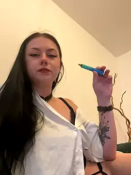 luna_berryy – webcam model profile photo Image 3