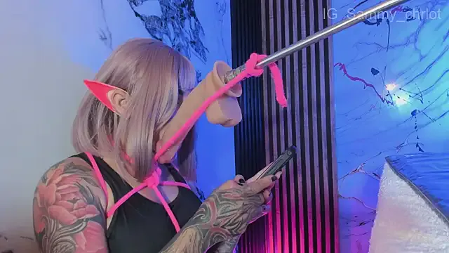 Bonny_and_carrot – webcam model profile photo Image 7