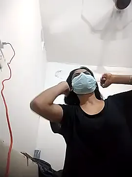 bambi_lu – webcam model profile photo Image 3