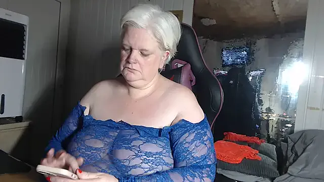 -MiaSweet- – webcam model profile photo Image 6