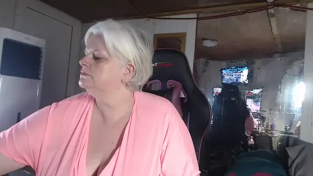 -MiaSweet- – webcam model profile photo Image 7