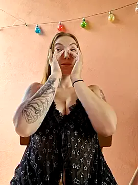 NA-KAREN-V8 – webcam model profile photo Image 9