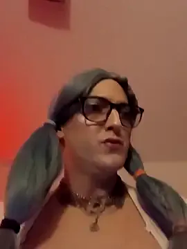 raisawetsx – webcam model profile photo Image 14