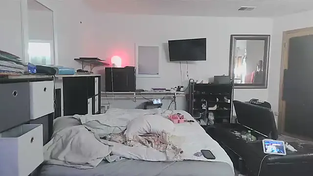 raisawetsx – webcam model profile photo Image 3