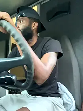 octavarium211 – webcam model profile photo Image 14