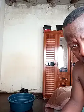 shinyways – webcam model profile photo Image 3