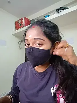 molochnaya000 – webcam model profile photo Image 10