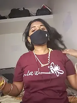 molochnaya000 – webcam model profile photo Image 11