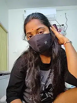 molochnaya000 – webcam model profile photo Image 15