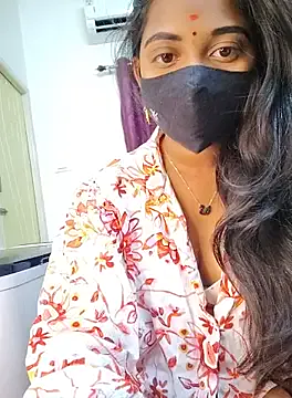 molochnaya000 – webcam model profile photo Image 8