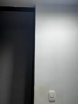 TOP_po – webcam model profile photo Image 13