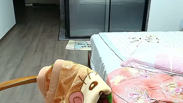 Linnea – webcam model profile photo Image 19