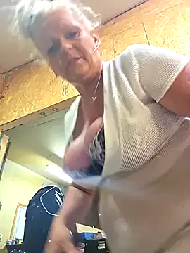 gael_coral – webcam model profile photo Image 7