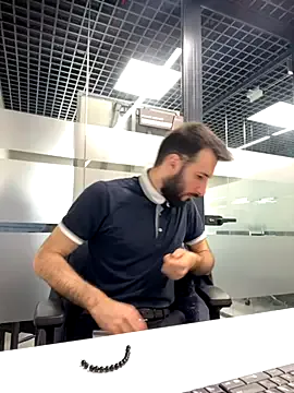 sigmasian – webcam model profile photo Image 2