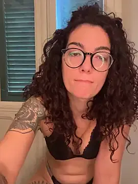 Baby-69 – webcam model profile photo Image 3